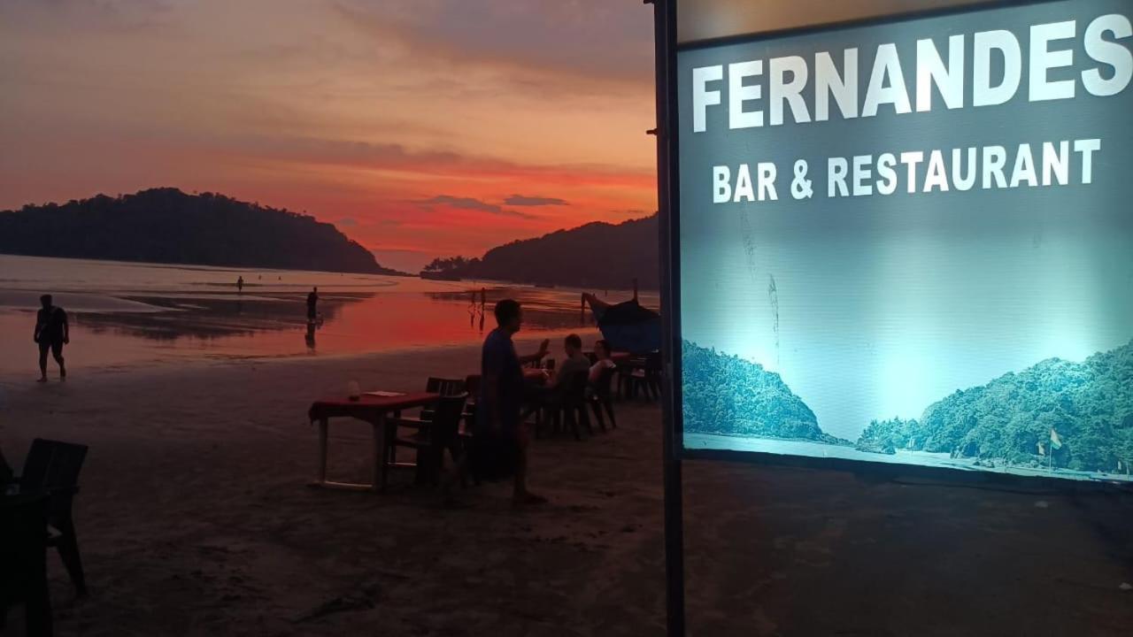 Fernandes Bar And Restaurant Bed & Breakfast Canacona Exterior photo
